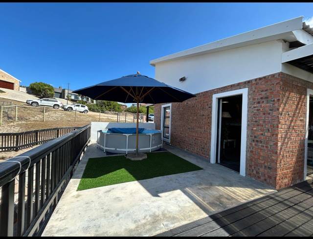 3 BEDROOM HOUSE FOR SALE IN PARADISE BEACH